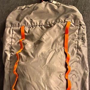Lightly used Unisex REI Flash 18 Day pack